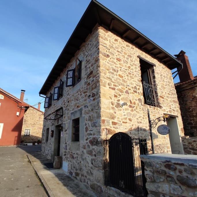 Porquera de SantullanLa Casa De La Tina别墅 外观 照片